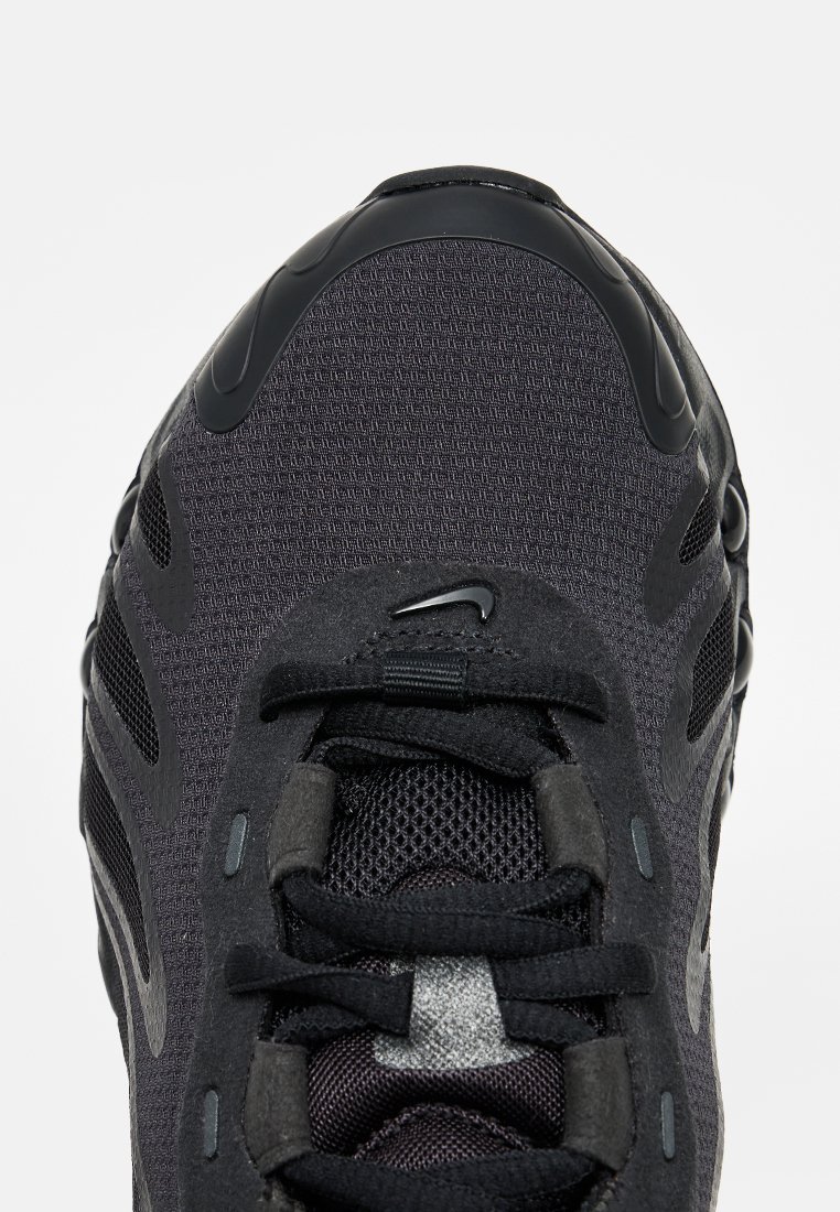 AIR MAX DN8