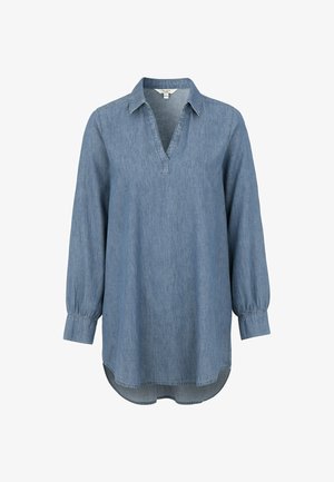 Blauwe denimshirt met lange mouwen, een kraag, een V-hals en een gebogen zoom. Voorzien van plooien bij de manchetten voor een relaxte pasvorm.