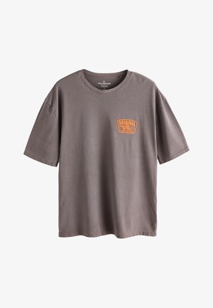 Next, REGULAR FIT - YELLOWSTONE GRAPHIC PRINT T-SHIRT . - Trükipildiga T-särk - brown