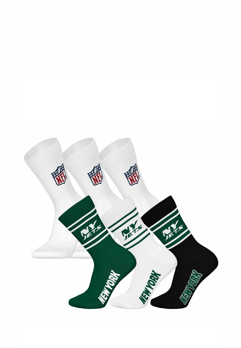 Kolme paria sukkia: kaksi valkoista, yksi vihreä, yksi musta. Jokaisessa on NFL-logo, teksti "NY JETS" tai "NEW YORK" sekä raidallisia yksityiskohtia.