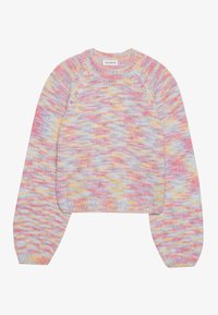 Pull en maille douce à manches longues et col rond, avec un motif pastel multicolore aux teintes de rose, jaune, bleu et lavande.