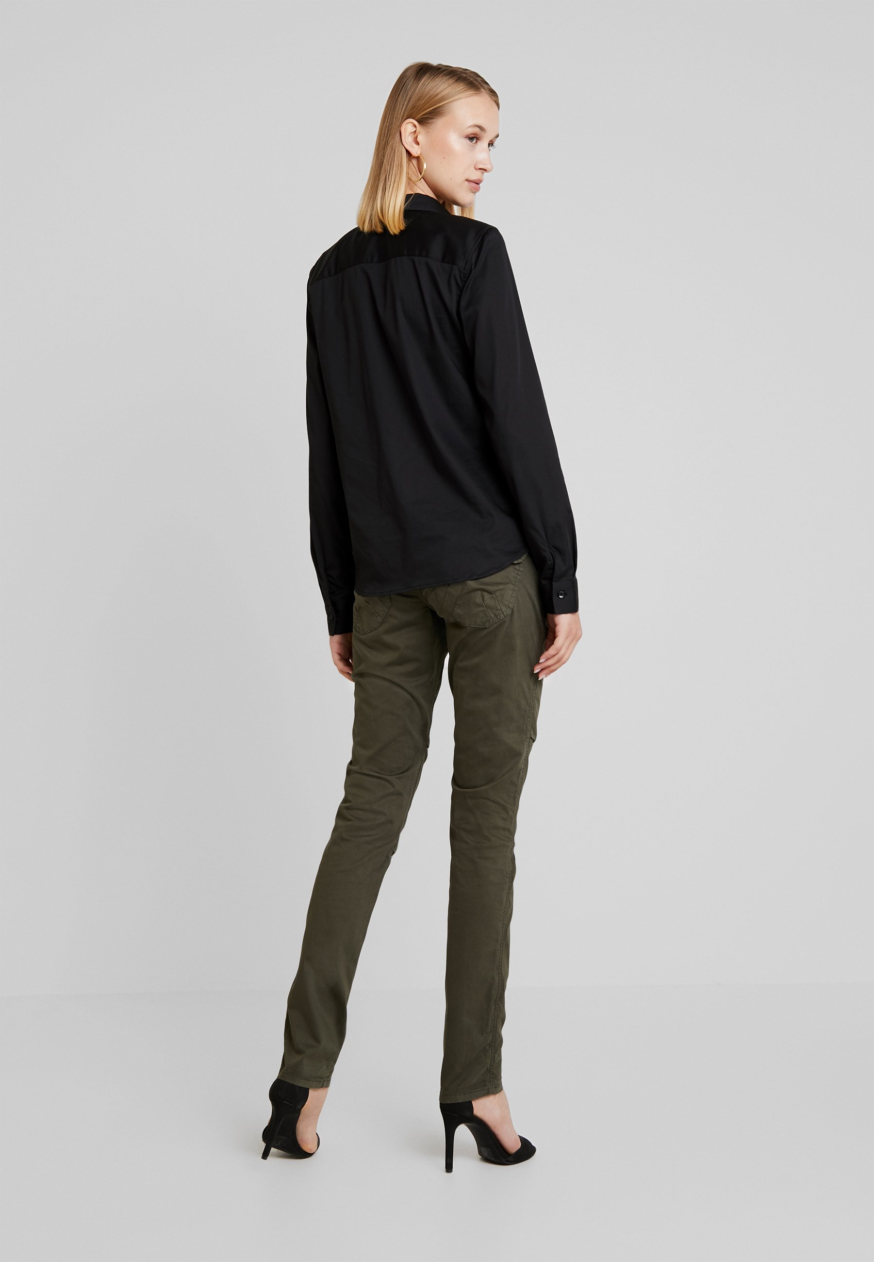 Mos Mosh TILDA FRILL Skjorte black Zalando.no Mos Mosh TILDA FRILL SATIN Skjorte beige Zalando.no