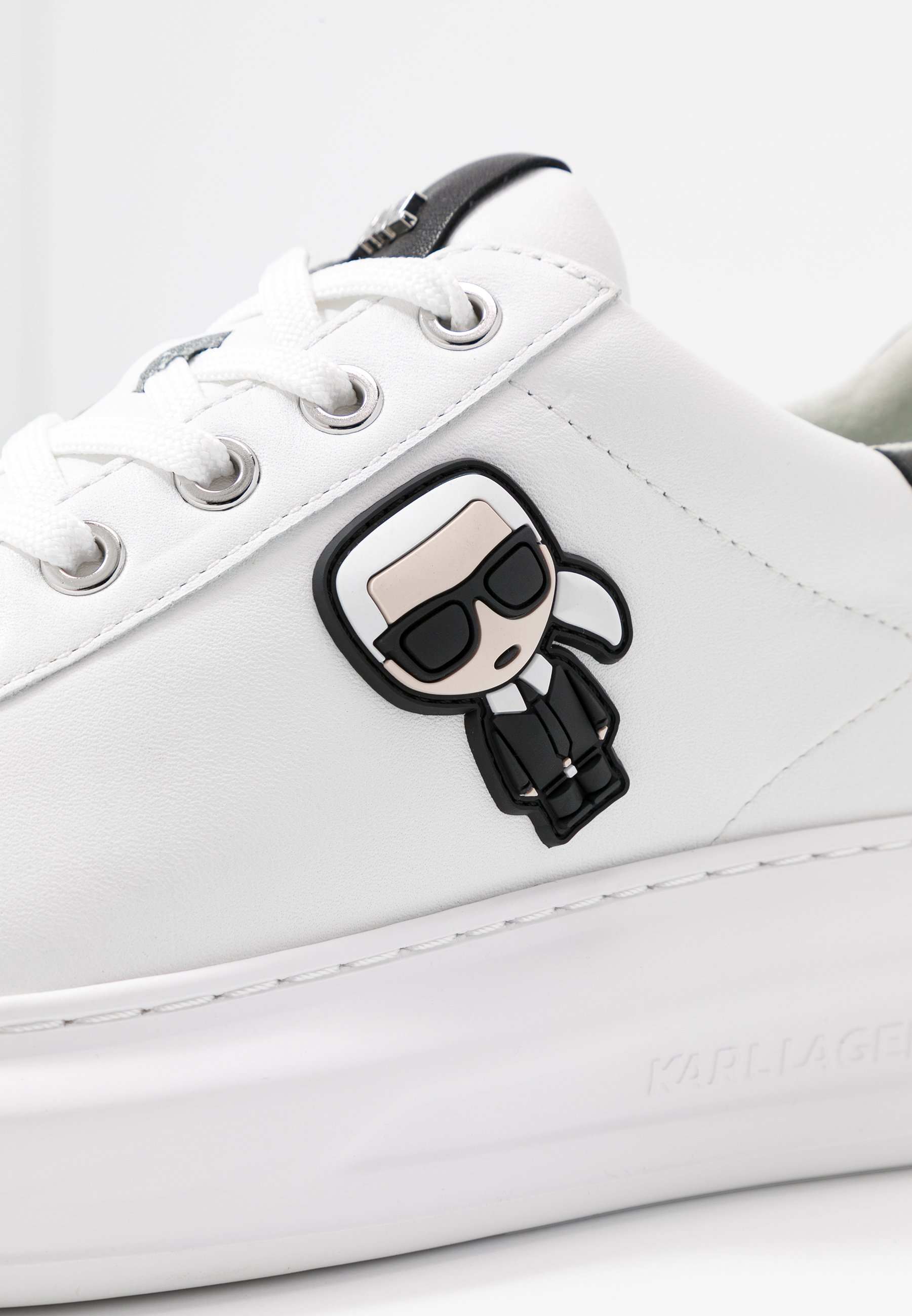 KARL LAGERFELD KAPRI IKONIC STUD TAB - Sneakers laag - white/black/wit -  Zalando.nl