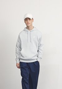 Nike Sportswear SPORTSWEAR CLUB FLEECE - Melegítőfelső - pure platinum/white