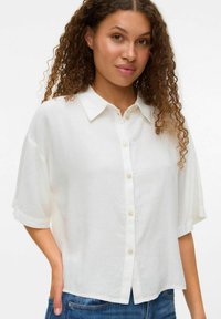 Vero Moda VMTHEA - Bluza s gumbima - snow white