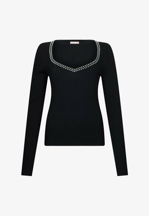 Črno rebrasto dolg rokav z izrezom v obliki kvadrata, okrašen s srebrenimi zakovicami vzdolž roba.