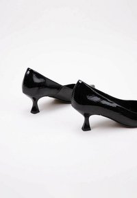 Krack Harmony VALDES - Tacones - black