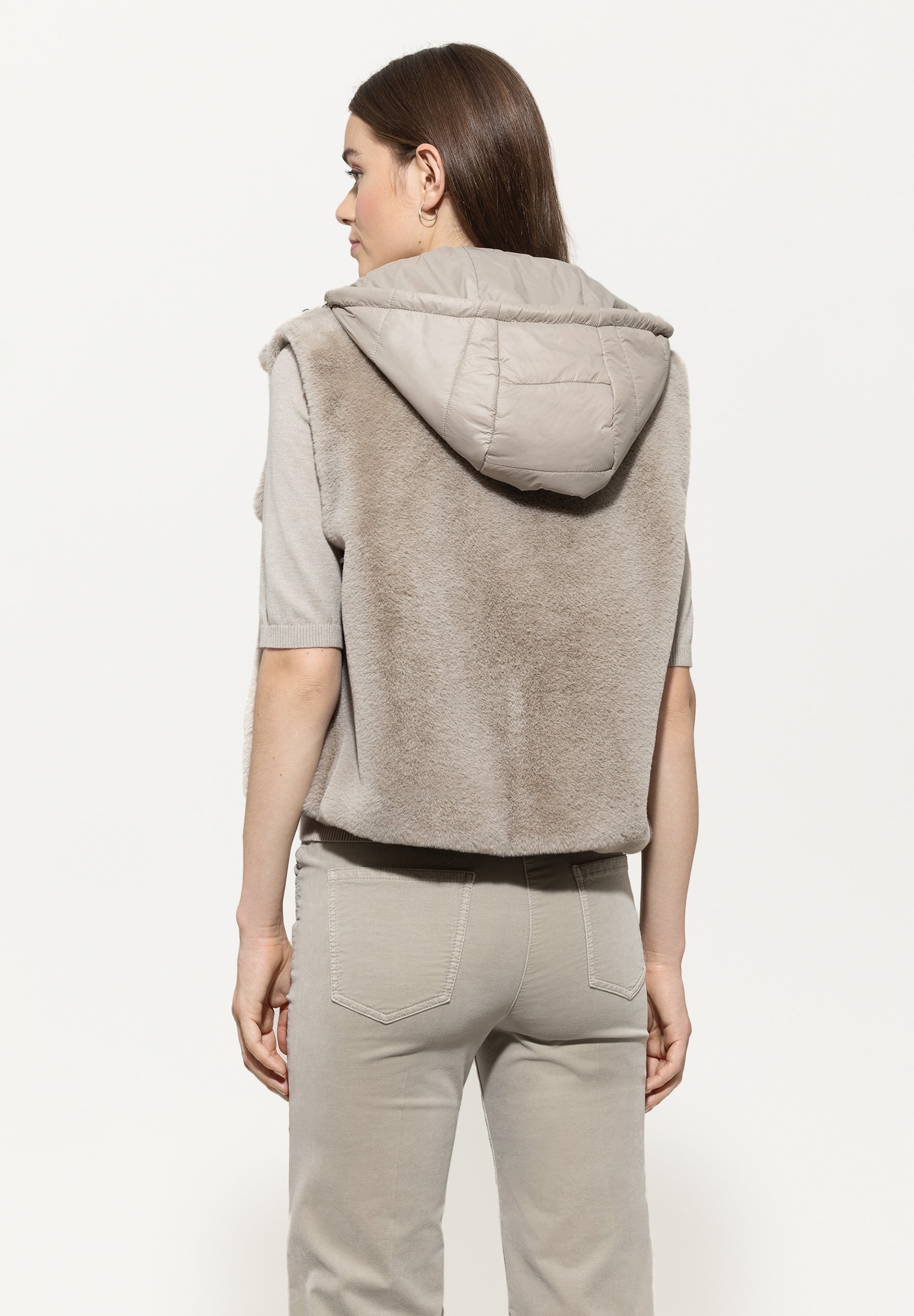 Luisa Cerano IN FELL-OPTIK - Waistcoat - oyster/beige - Zalando