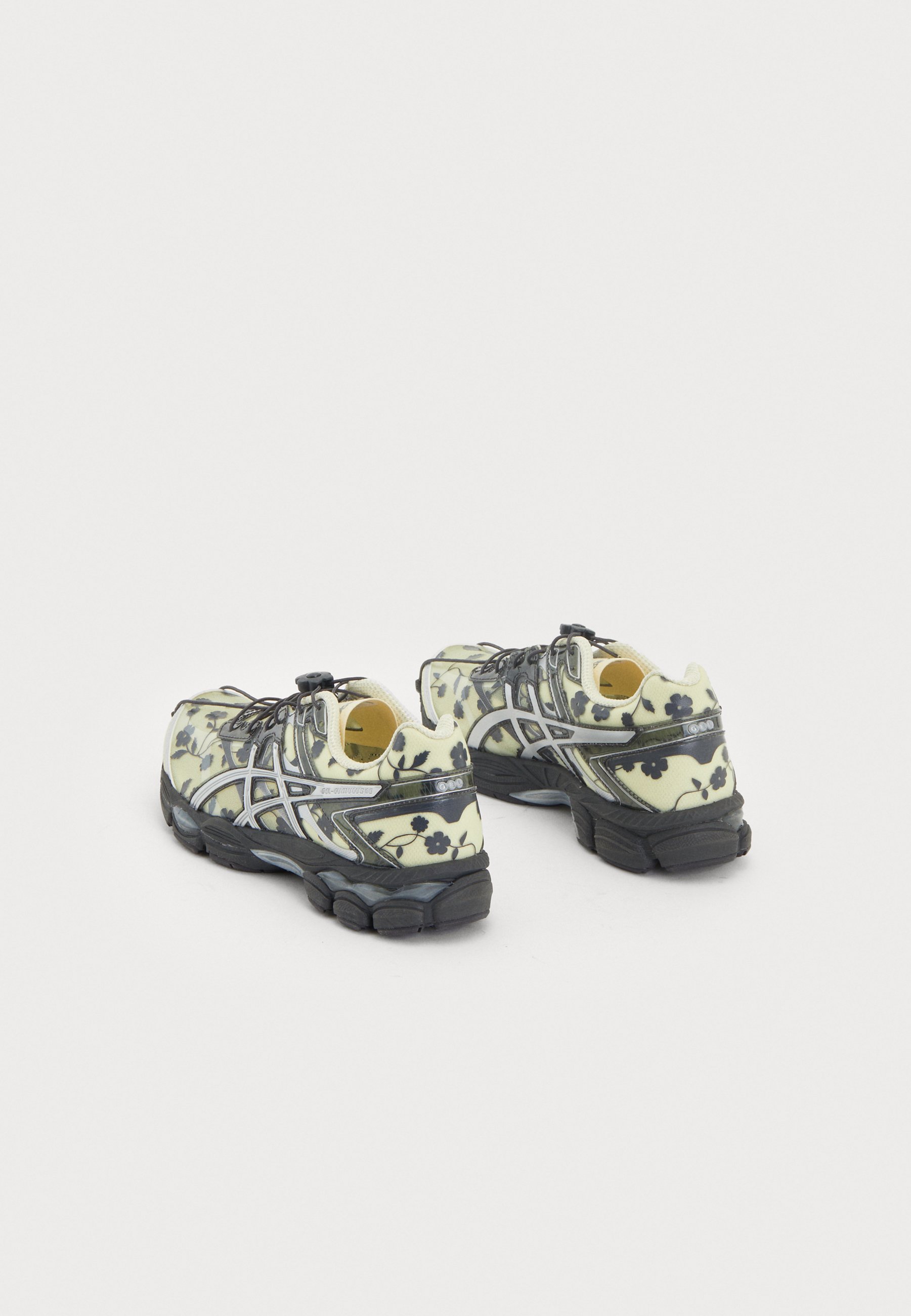 ASICS SportStyle GEL CUMULUS 16 SSCB SIGNATURE SERIES CECILIE