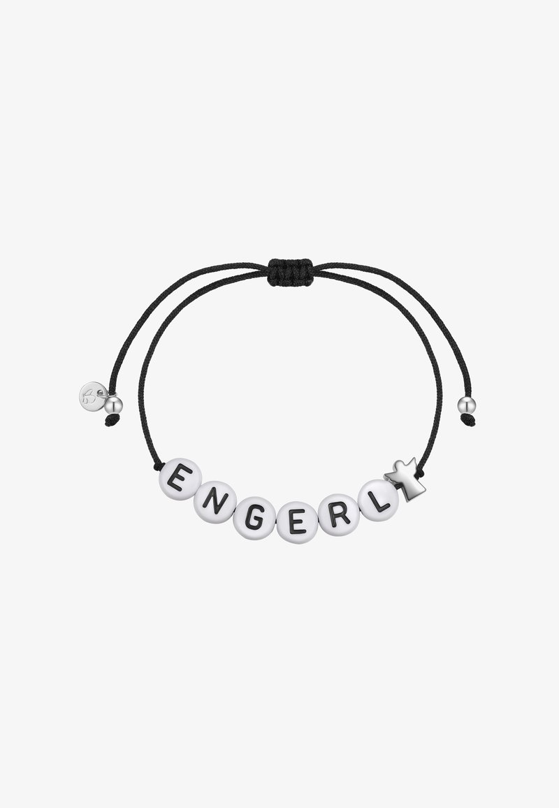 Pulsera ajustable con cuentas blancas y letras negras formando la palabra "ENGERLY" y un charm de ángel plateado, ensartada en un cordón negro.