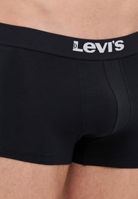 Thumbnail Image 4