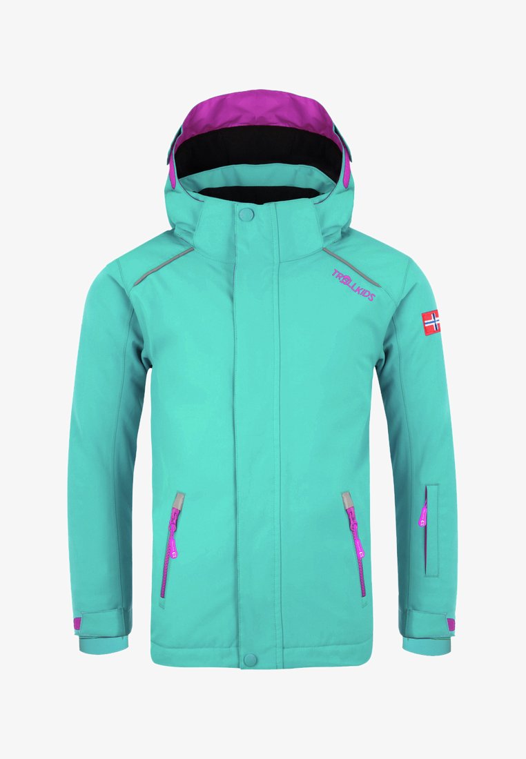 Türkise wasserdichte Jacke mit lila Akzenten, ausgestattet mit einem Reißverschluss vorne, zwei seitlichen Taschen und einer großen verstellbaren Kapuze.