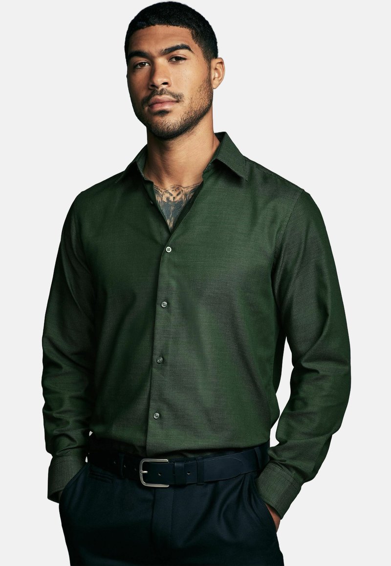Next TRIMMED EASY CARE SINGLE CUFF SINGLE CUFF - REGULAR FIT - Camicia - forest green