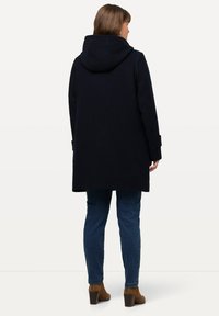 Ulla Popken Abrigo clásico - marine