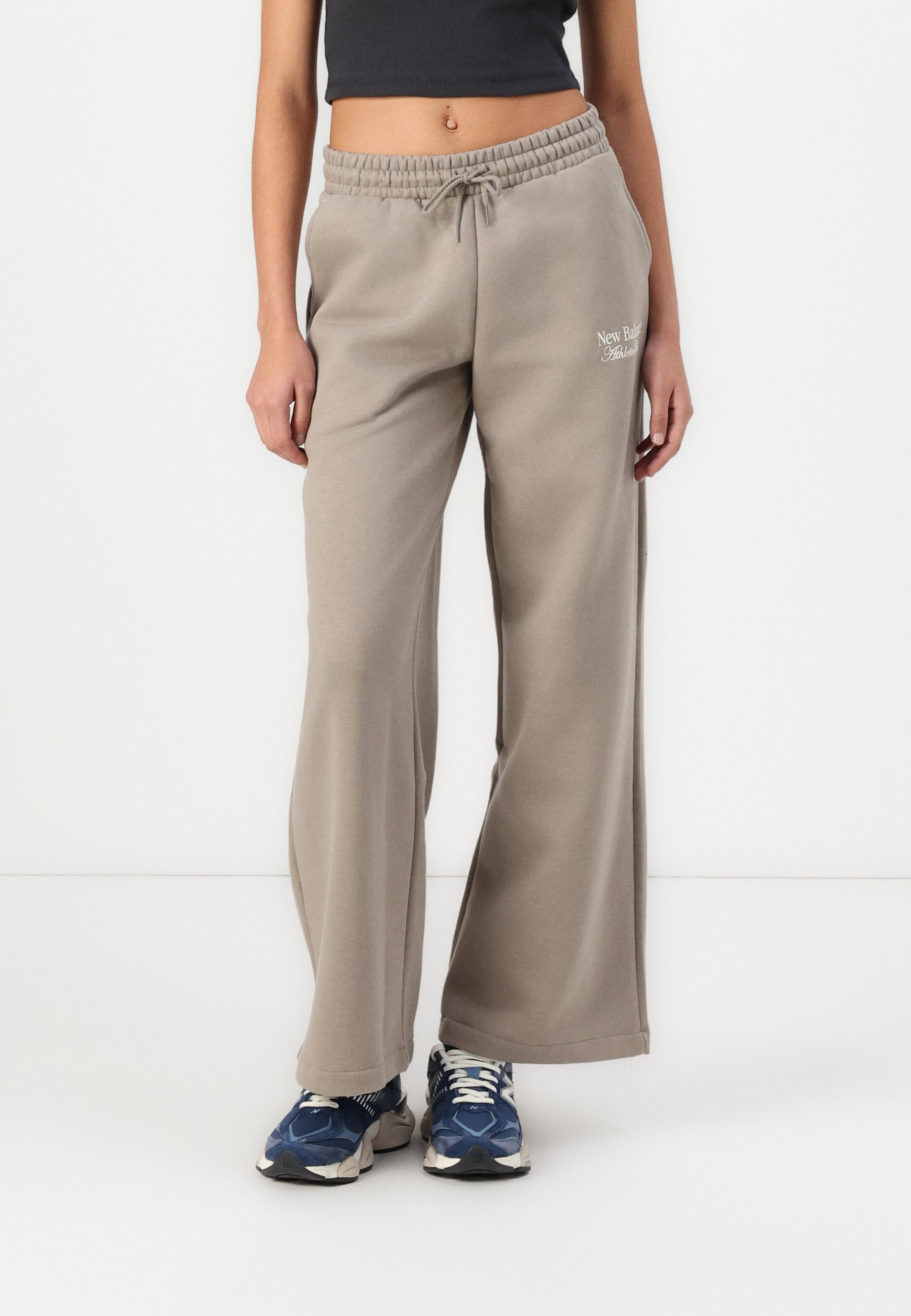 ★★New Balance★★ Cotton Deep Tuck Wide Banding Pants Beig New Balance Cotton Deep Tuck Wide Banding Pants Beig AC