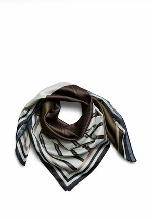 Foulard carré en soie avec un motif géométrique dans des tons marron, beige, blanc et noir, plié et drapé sur un fond blanc.