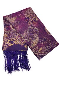 Écharpe violette ornée d'un motif floral et paisley doré complexe, avec un tissu texturé et des franges sur une extrémité.
