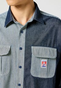 Wrangler CASEY COLORBLOCK SHIRT - Camisa - mixed denim