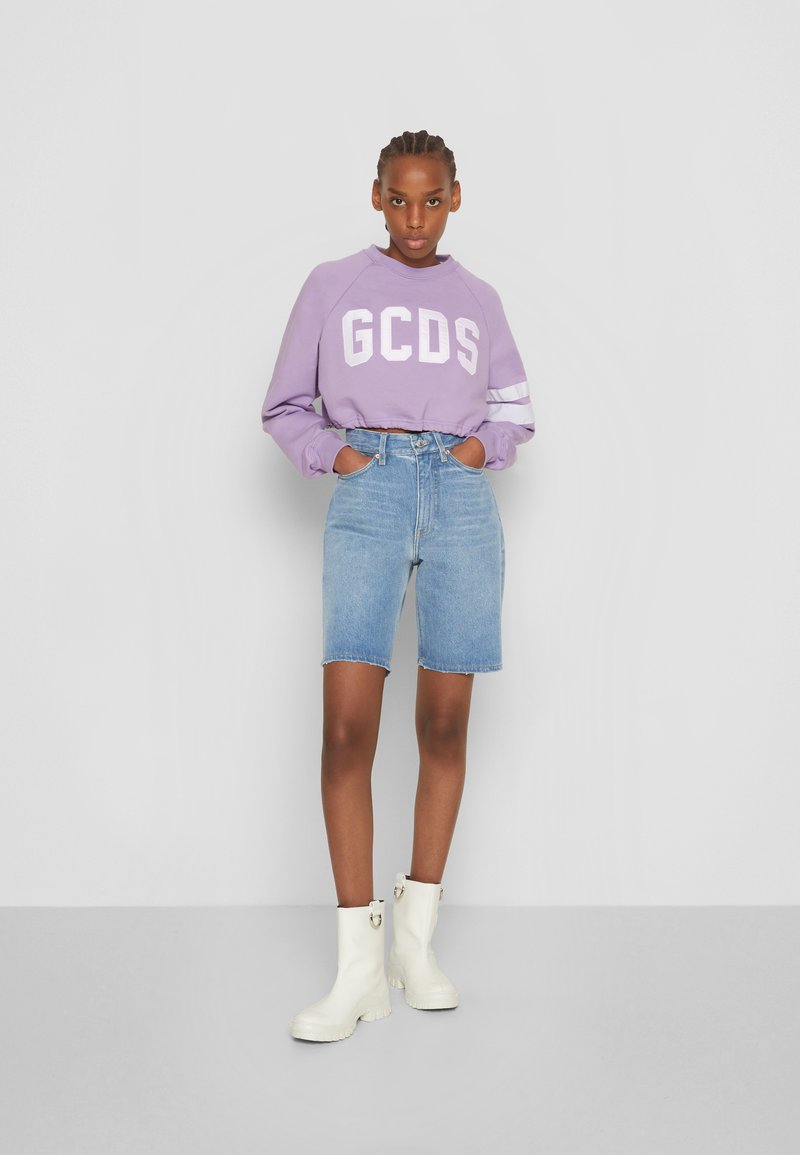 Damen Bekleidung | GCDS LOGO COULISSE CROP CREWNECK Sweatshirt lilac/flieder - UW46339 Damen Bekleidung | GCDS LOGO COULISSE CROP CREWNECK Sweatshirt lilac/flieder - UW46339
