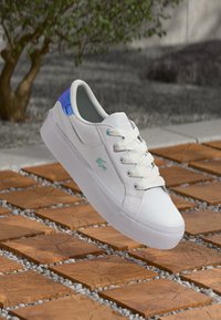 Lacoste ZIANE PLATFORM 124 Trainers white/light pink/white