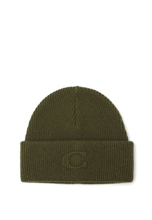 Beanie tricoté vert olive avec une texture côtelée, présentant un revers replié et un logo en relief à l'avant.