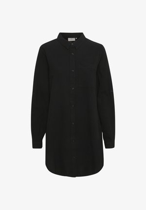 Czarna sukienka koszulowa z długim rękawem, kołnierzykiem, zapięciem na guziki z przodu, kieszenią na piersi oraz mankietami z zapięciem na guziki.