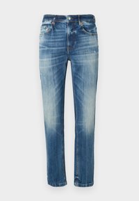 Jeans din denim albastru cu finisaj decolorat, croială dreaptă, cinci buzunare și cusături de culoare portocalie contrastantă. Detalii ușor deteriorate pe material.