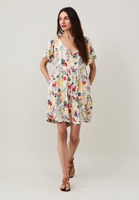 Odd Molly REMI - Jumpsuit - light porcelain