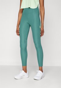 Nike Performance HBR 7/8  - Retuusid - bicoastal/vapor green