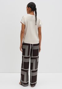 someday. LOOSE FIT  - Camicetta - natural glaze