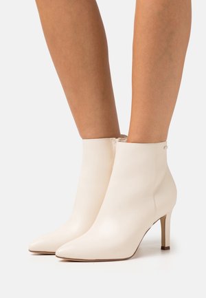 Esprit, Bottines - off-white