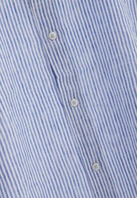 Guess Camicia - blau
