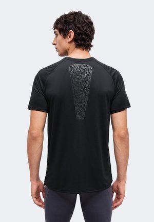 Nike Performance, STRIDE - Спортна тениска - black