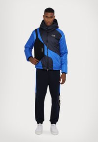 EA7 Emporio Armani GIUBBOTTO - Vinterjakke - lapis blue