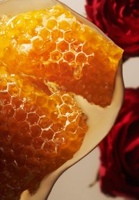 Rituals KREM DO CIAŁA WKŁAD - THE RITUAL OF AYURVEDA - OLEJEK ZE SŁODKICH MIGDAŁÓW I RÓŻA INDYJSKA nieokreślony