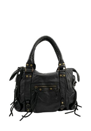 Sac à main en cuir noir avec deux poignées, poche avant zippée, clous en laiton et pampilles décoratives sur les côtés.