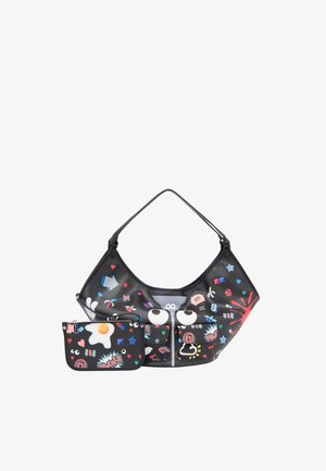 Borsa nera e pochette con grafiche colorate in stile cartoon che includono occhi, cuori, stelle, un uovo fritto e testo in stile fumetto su sfondo bianco.
