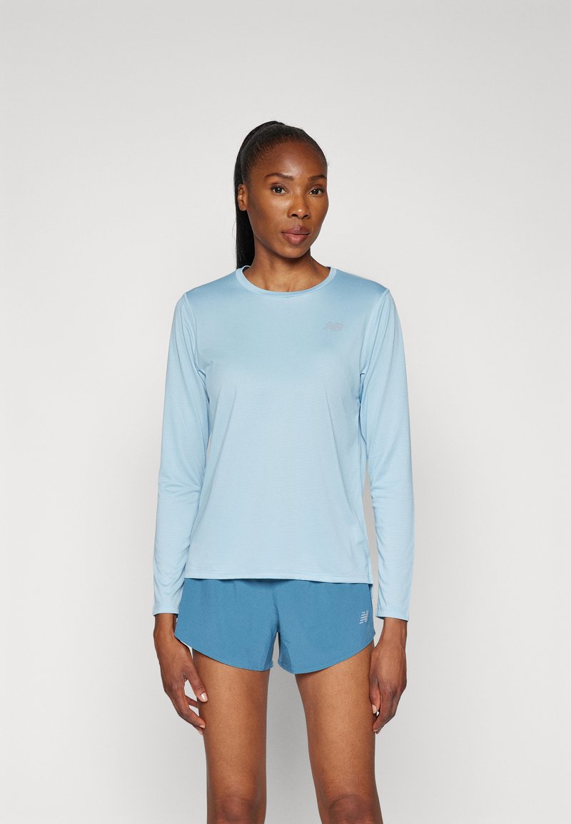 New Balance SPORT ESSENTIALS LONG SLEEVE - Ilgarankovis viršutinės dalies drabužis - chrome blue