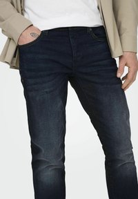Only & Sons SLIM FIT  - Liibuvad teksad - dark blue denim
