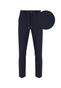 Granatowe, zwężane spodnie z lekkiego materiału, z elastycznym pasem i subtelną teksturą; zawiera zbliżenie na wzór materiału.