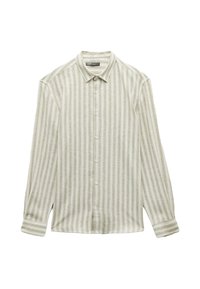 Camisa de botones de manga larga a rayas beige y blanca, con cuello y puños, extendida sobre un fondo blanco.