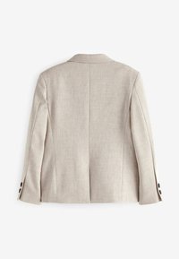 Blazer beige, caratterizzato da una texture liscia, design strutturato, rever a punte e accenti con tre bottoni sulle maniche. Include dettaglio con spacco posteriore.
