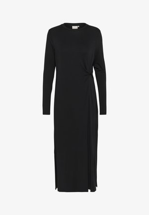 Lange zwarte jurk van zacht materiaal, met een ronde hals, lange mouwen, zijsplitten en een gedraaide paneeldetail bij de taille.
