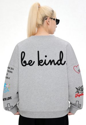 Mira Paris, TATTOO BE KIND EMBROIDERY LOOSE FIT SWEATSHIRT - Sweater - grey