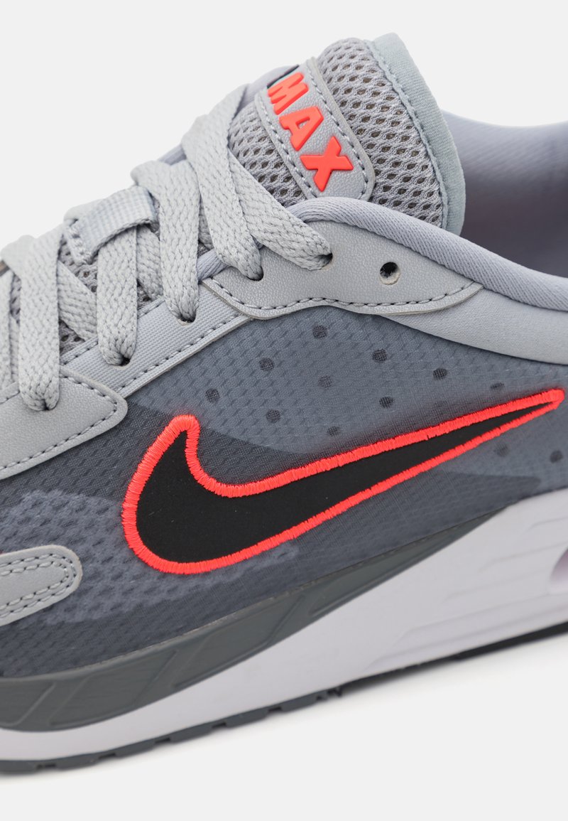 Nike Sportswear AIR MAX SOLO - Trainers - wolf grey  display picture 2