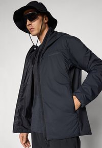 Norrøna FEMUND ZIP HOOD  - Outdoorjas - caviar black