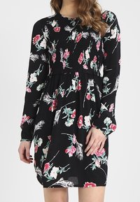 Miss Selfridge Vestido informal - black