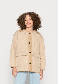 ONLY ONLCHARLEE JACKET - Casaco leve - white pepper