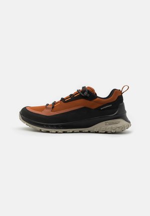 ECCO ULT-TRN - Hikingschuh - black/cognac