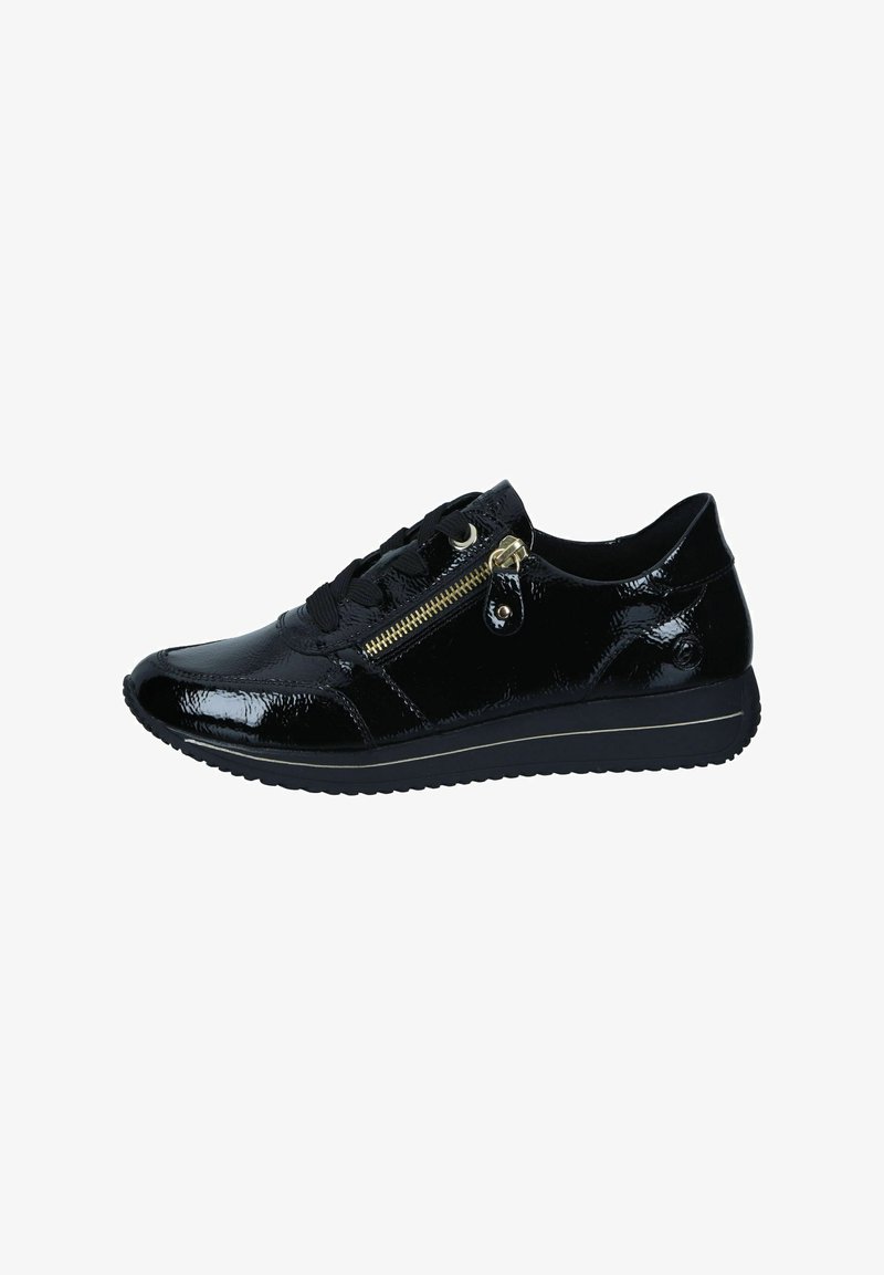 Sneaker en cuir verni noir avec un bout arrondi, un laçage sur le devant, une fermeture éclair décorative sur le côté et une finition texturée. Inclut une semelle contrastante.